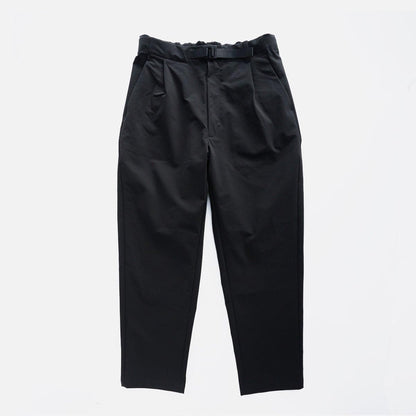 ONE TUCK TAPERED STRETCH PANTS