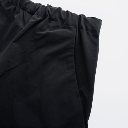 ONE TUCK TAPERED STRETCH PANTS