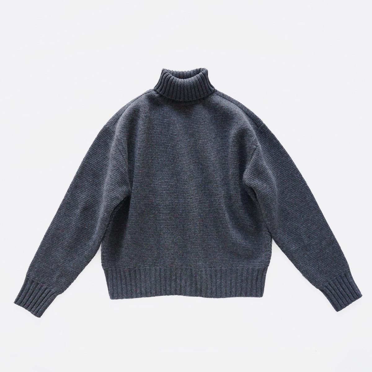 Lot.527 ARC TURTLENECK SWEATER