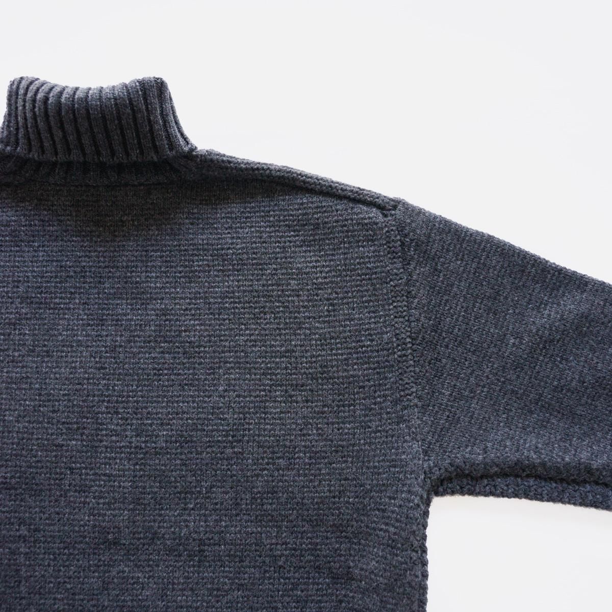 Lot.527 ARC TURTLENECK SWEATER