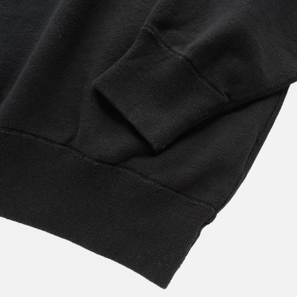 CREWNECK SWEATSHIRTS