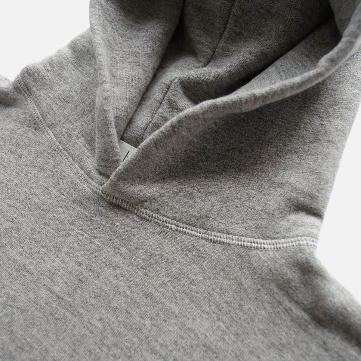 HOODED SWEATSHIRTS