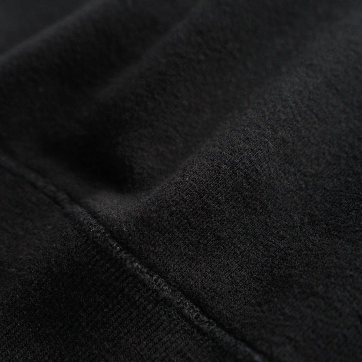 HOODED SWEATSHIRTS