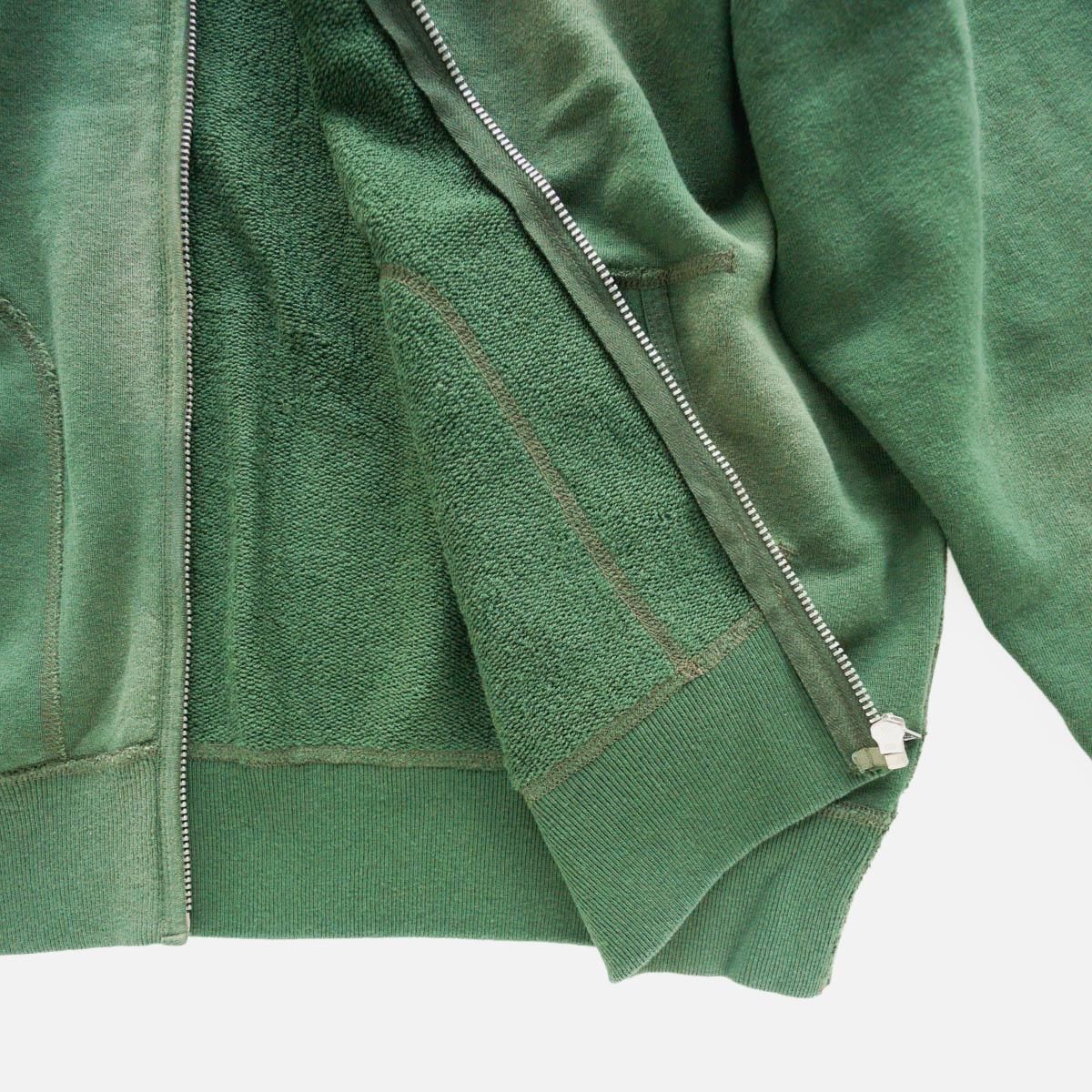 ZIP UP HOODED SWEATSHIRT