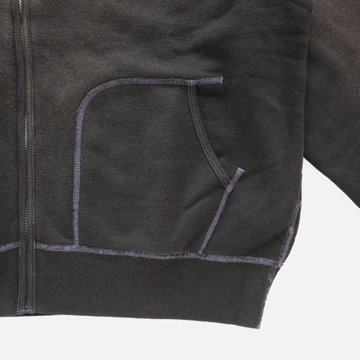 ZIP UP HOODED SWEATSHIRT