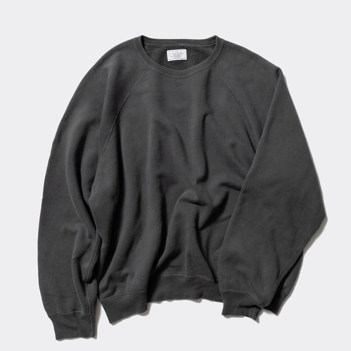 UNLIKELY RAGLAN SLEEVE CREW